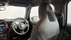 2020 (20) MINI HATCHBACK 2.0 Cooper S Sport II 5dr Auto 5442347