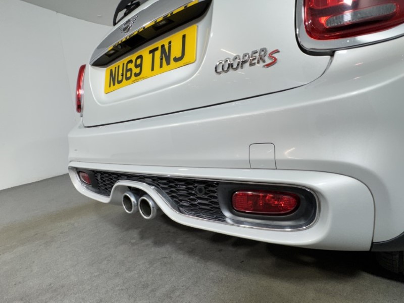 2019 (69) MINI HATCHBACK 2.0 Cooper S Exclusive II 3dr Auto 5435523