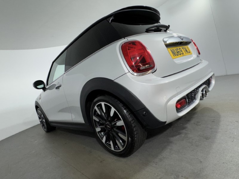 2019 (69) MINI HATCHBACK 2.0 Cooper S Exclusive II 3dr Auto 5435524