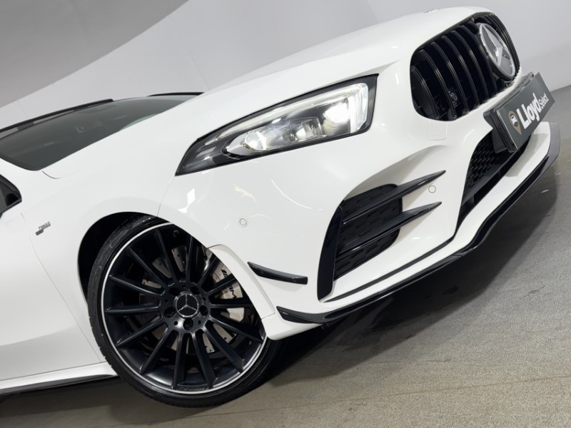2021 (71) MERCEDES-BENZ A CLASS A35 4Matic Premium Plus Edition 5dr Auto 5458275