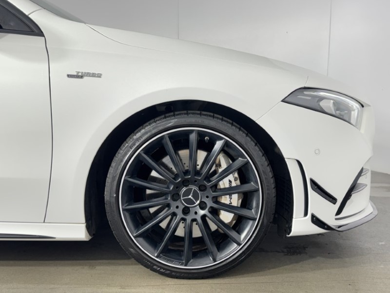 2021 (71) MERCEDES-BENZ A CLASS A35 4Matic Premium Plus Edition 5dr Auto 5458264