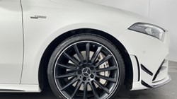 2021 (71) MERCEDES-BENZ A CLASS A35 4Matic Premium Plus Edition 5dr Auto 5458264
