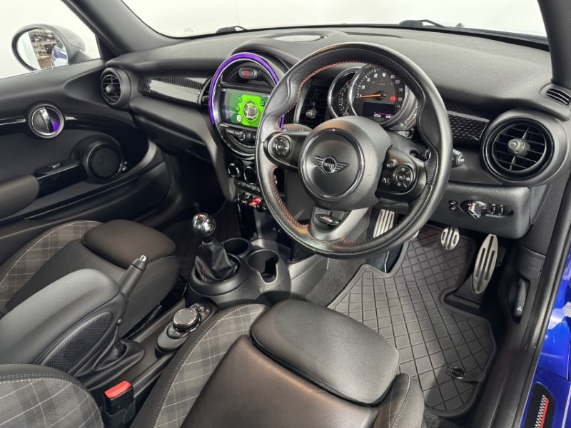 2019 (19) MINI HATCHBACK 2.0 Cooper S Sport II 3dr 5473606