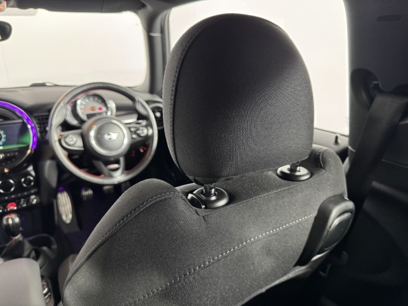 2019 (19) MINI HATCHBACK 2.0 Cooper S Sport II 3dr 5473625