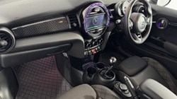 2019 (19) MINI HATCHBACK 2.0 Cooper S Sport II 3dr 5473627