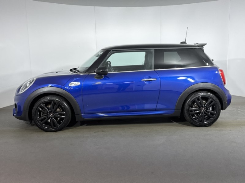 2019 (19) MINI HATCHBACK 2.0 Cooper S Sport II 3dr 5473629