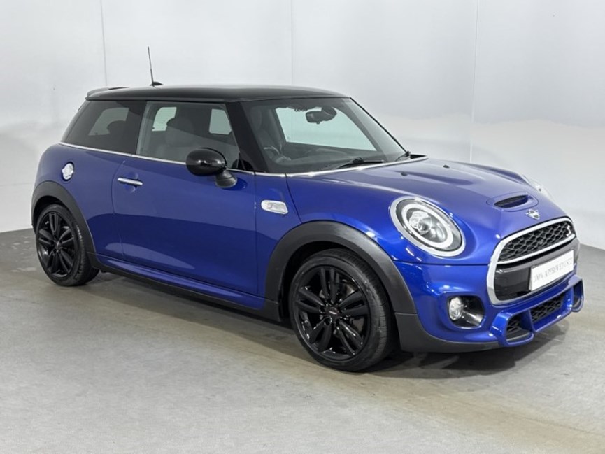 2019 (19) MINI HATCHBACK 2.0 Cooper S Sport II 3dr