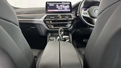 2022 (72) BMW 5 SERIES 520d xDrive MHT M Sport 4dr Step Auto 5518004