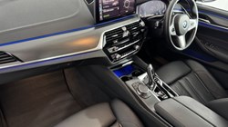 2022 (72) BMW 5 SERIES 520i MHT M Sport 4dr Step Auto 5448960
