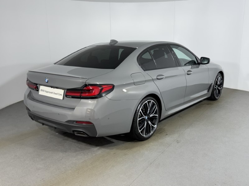 2022 (72) BMW 5 SERIES 520i MHT M Sport 4dr Step Auto 5448965