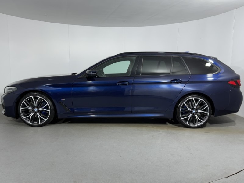 2021 (71) BMW 5 SERIES 520d xDrive MHT M Sport 5dr Step Auto 5473699