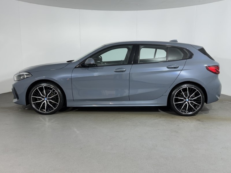 2022 (22) BMW 1 SERIES 118d M Sport 5dr [Live Cockpit Professional] 5478083