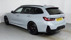2023 (73) BMW 3 SERIES 320i M Sport 5dr Step Auto 5543124