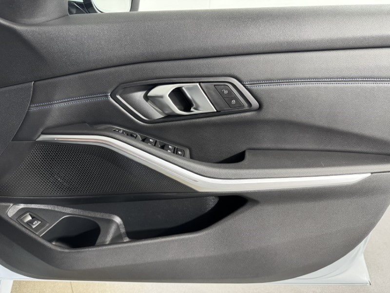 2023 (73) BMW 3 SERIES 320i M Sport 5dr Step Auto 5543106