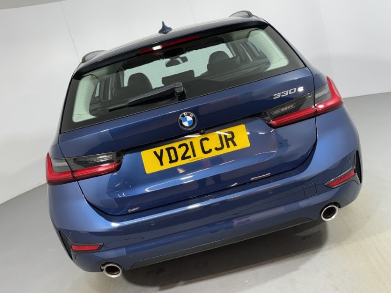 2021 (21) BMW 3 SERIES 330e Sport Pro 5dr Step Auto 5509843