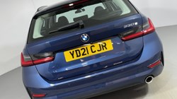 2021 (21) BMW 3 SERIES 330e Sport Pro 5dr Step Auto 5509843