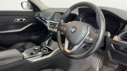 2021 (21) BMW 3 SERIES 330e Sport Pro 5dr Step Auto 5509830