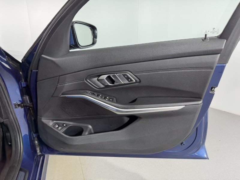2021 (21) BMW 3 SERIES 330e Sport Pro 5dr Step Auto 5509832