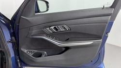 2021 (21) BMW 3 SERIES 330e Sport Pro 5dr Step Auto 5509832