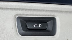 2021 (21) BMW 3 SERIES 330e Sport Pro 5dr Step Auto 5509846