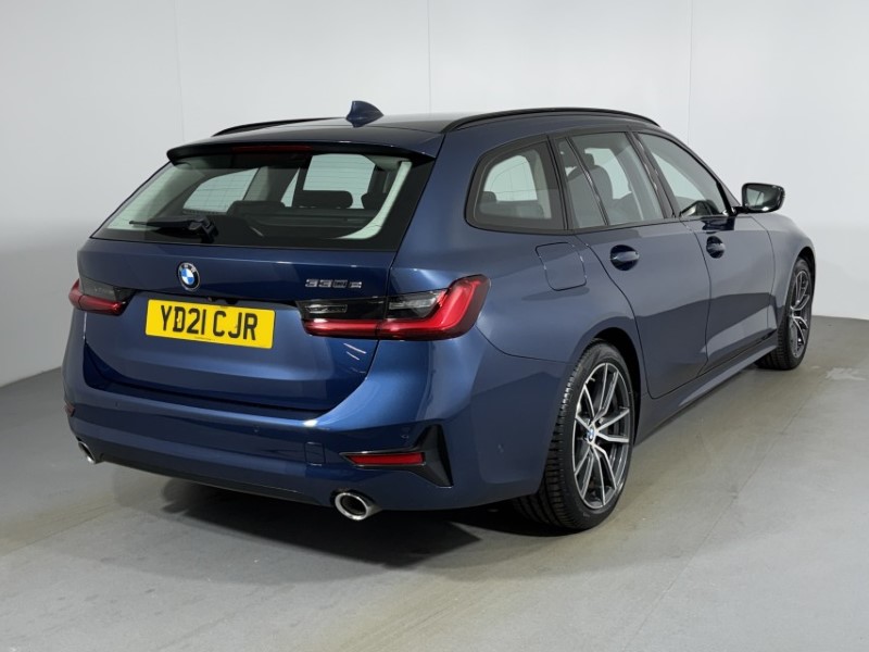 2021 (21) BMW 3 SERIES 330e Sport Pro 5dr Step Auto 5509872