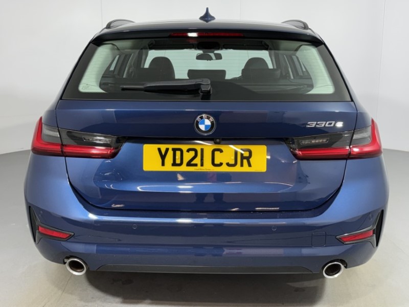 2021 (21) BMW 3 SERIES 330e Sport Pro 5dr Step Auto 5509864