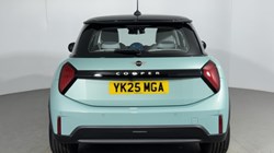 2025 (25) MINI COOPER 1.5 C Classic 3dr Auto 5483548