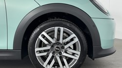 2025 (25) MINI COOPER 1.5 C Classic 3dr Auto 5483537