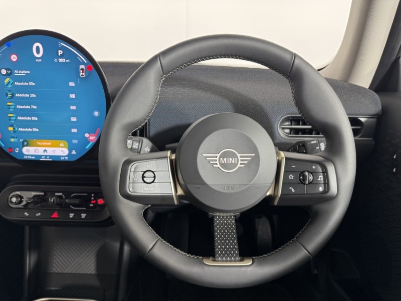 2025 (25) MINI COOPER 1.5 C Classic 3dr Auto 5483513