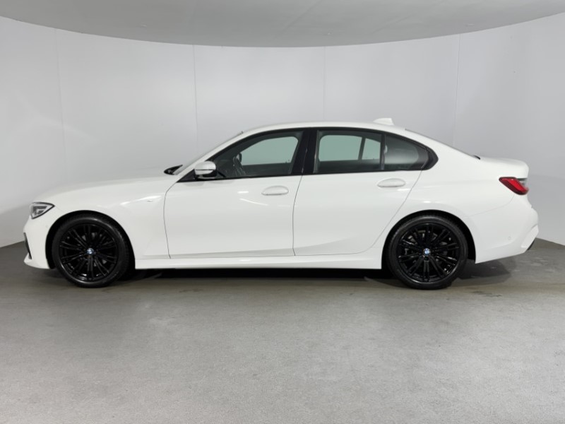 2021 (21) BMW 3 SERIES 320i M Sport 4dr Step Auto 5473328