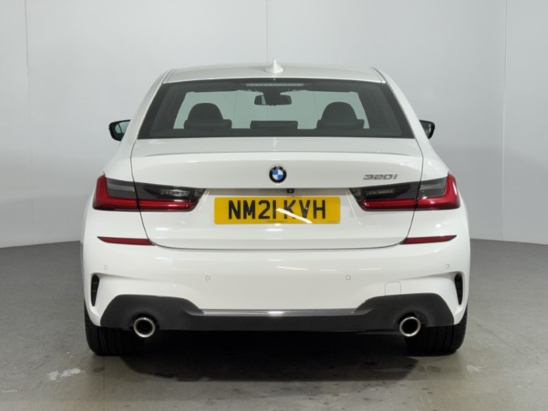 2021 (21) BMW 3 SERIES 320i M Sport 4dr Step Auto 5473320