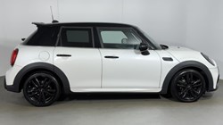2023 (23) MINI HATCHBACK 1.5 Cooper Sport Premium 5dr Auto 5495971