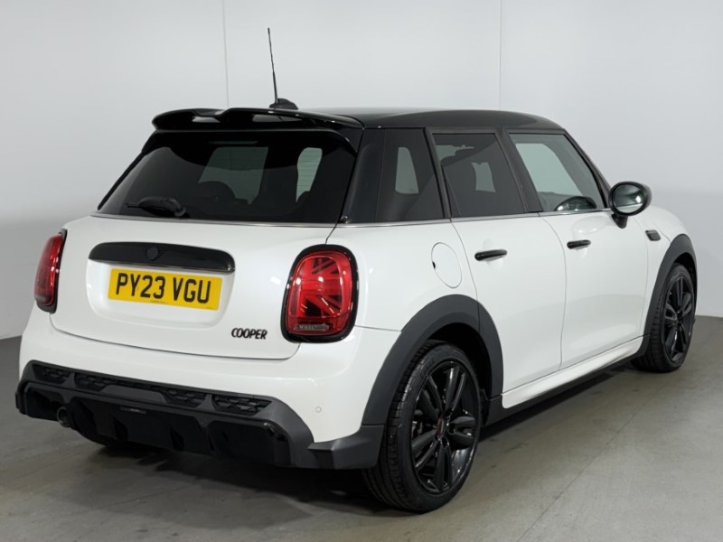 2023 (23) MINI HATCHBACK 1.5 Cooper Sport Premium 5dr Auto 5495970