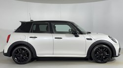 2023 (23) MINI HATCHBACK 1.5 Cooper Sport Premium 5dr Auto 5555361