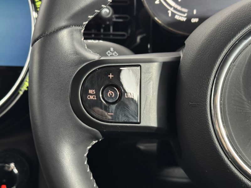 2023 (23) MINI HATCHBACK 1.5 Cooper Sport Premium 5dr Auto 5495932