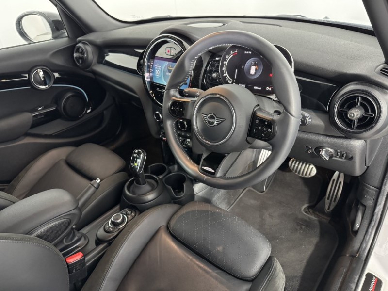 2023 (23) MINI HATCHBACK 1.5 Cooper Sport Premium 5dr Auto 5495947