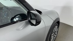 2025 (75) MINI COOPER 1.5 C Classic 3dr Auto 5479246