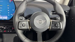 2025 (75) MINI COOPER 1.5 C Classic 3dr Auto 5479226