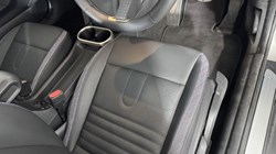 2025 (75) MINI COOPER 1.5 C Classic 3dr Auto 5479239