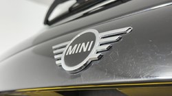 2020 (20) MINI HATCHBACK 2.0 Cooper S Sport II 3dr 5491805