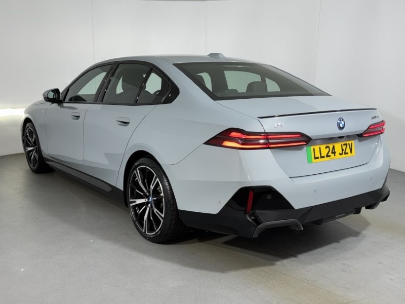 2024 (24) BMW I5 250kW eDrive40 M Sport Pro 84kWh 4dr Auto 5523290