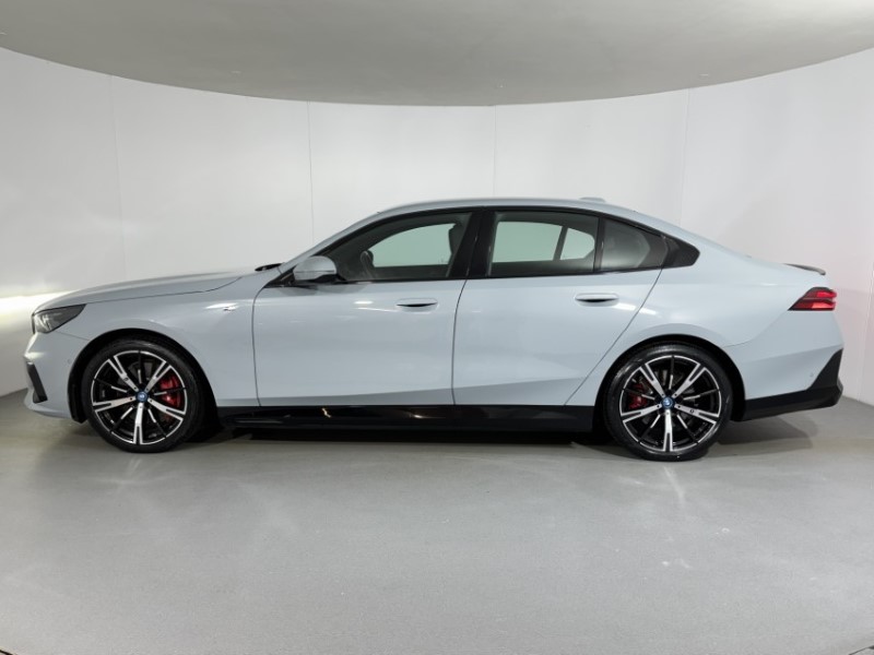 2024 (24) BMW I5 250kW eDrive40 M Sport Pro 84kWh 4dr Auto 5523289