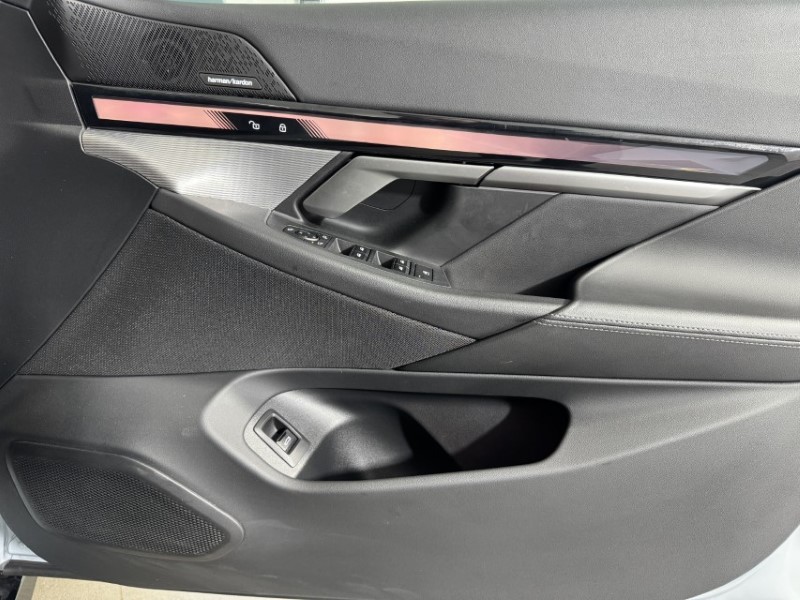 2024 (24) BMW I5 250kW eDrive40 M Sport Pro 84kWh 4dr Auto 5523269