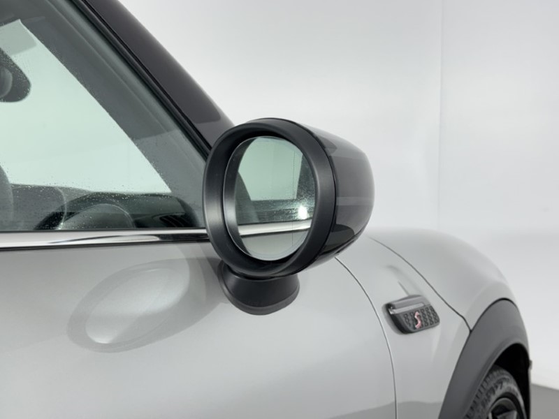 2023 (23) MINI HATCHBACK 2.0 Cooper S Sport Premium 3dr Auto 5500694