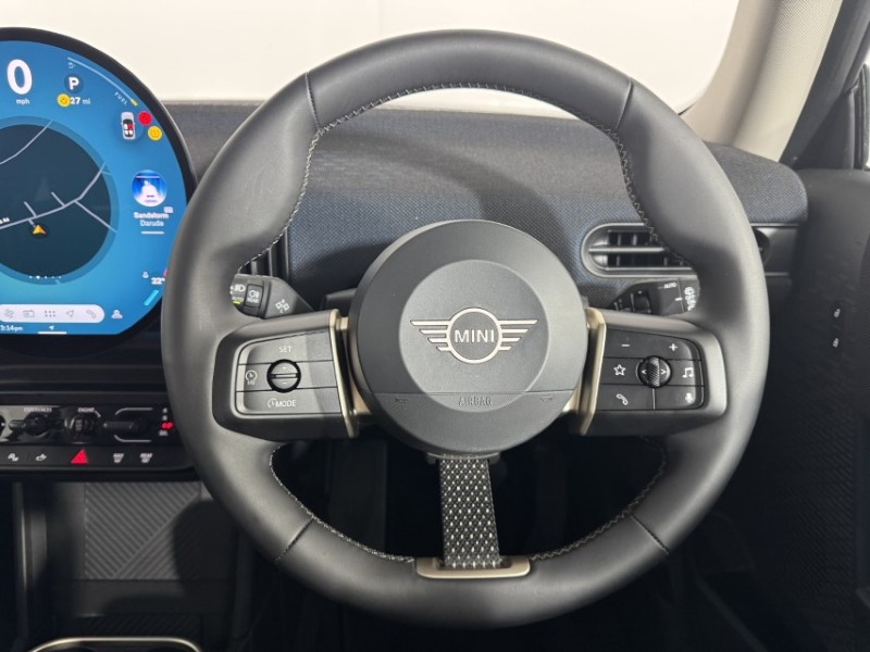 2025 (75) MINI COOPER 1.5 C Classic 3dr Auto 5501397