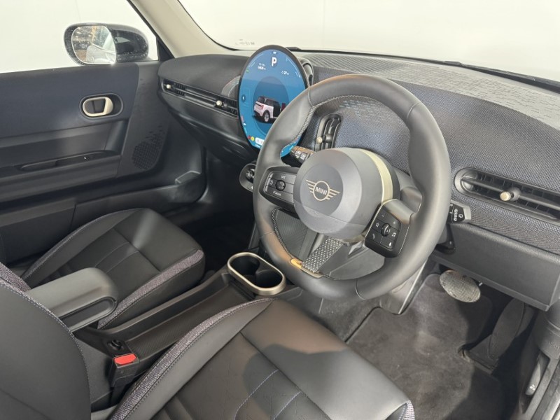 2025 (75) MINI COOPER 1.5 C Classic 3dr Auto 5501412