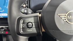 2025 (75) MINI COOPER 1.5 C Classic 3dr Auto 5501399