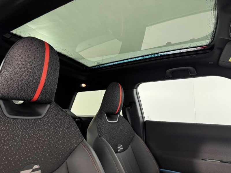2024 (74) MINI COOPER 160kW SE Sport 54kWh 3dr Auto 5537067