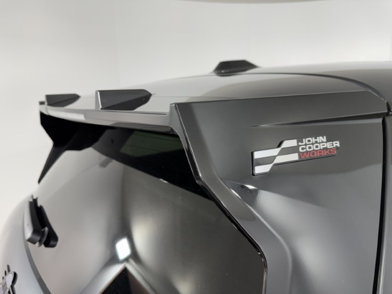 2024 (74) MINI COOPER 160kW SE Sport 54kWh 3dr Auto 5537076