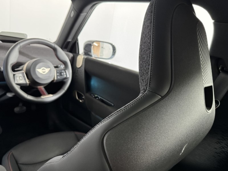 2024 (74) MINI COOPER 160kW SE Sport 54kWh 3dr Auto 5537089